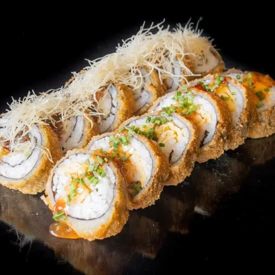 12 futomaki frito variado
